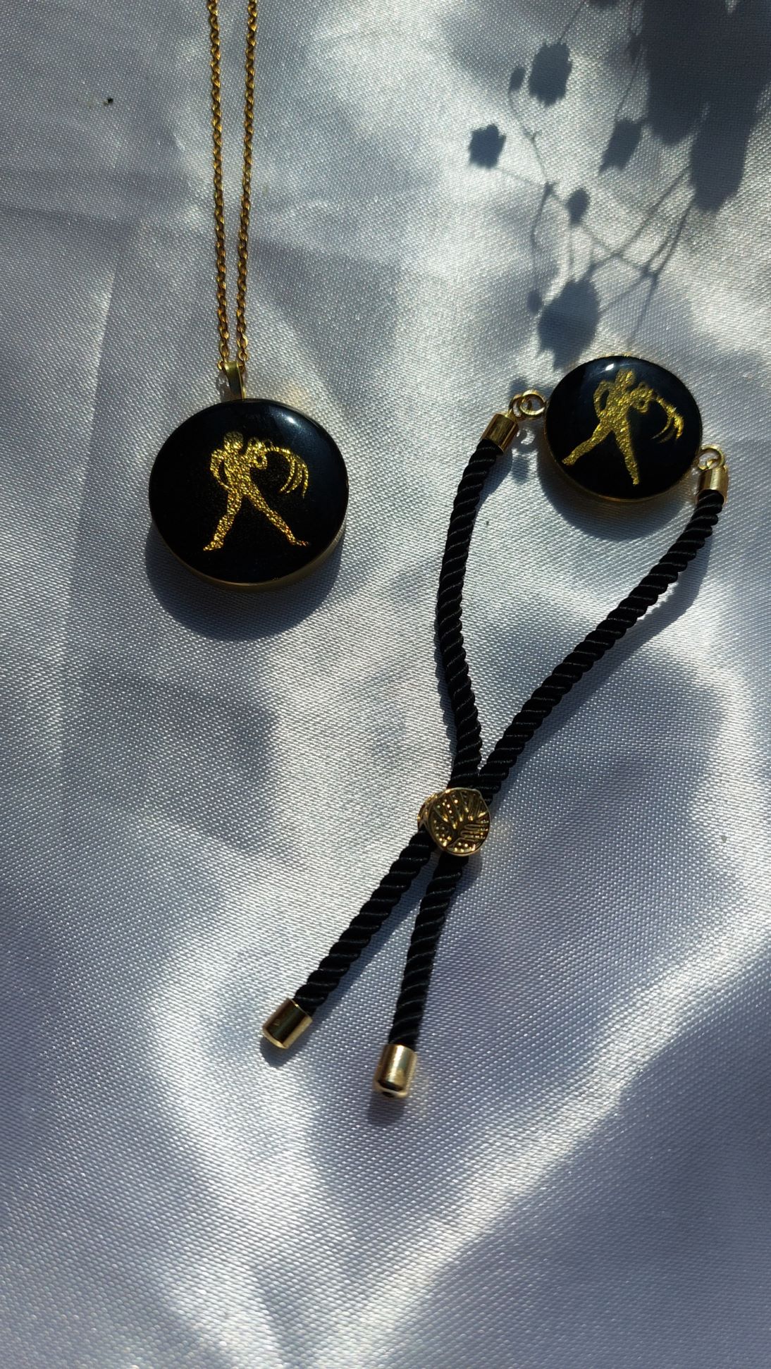 زیورالات رزینی ماه تولد